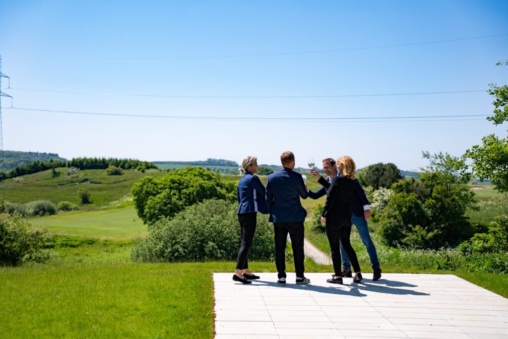 HimmerLand-Business-Tee15