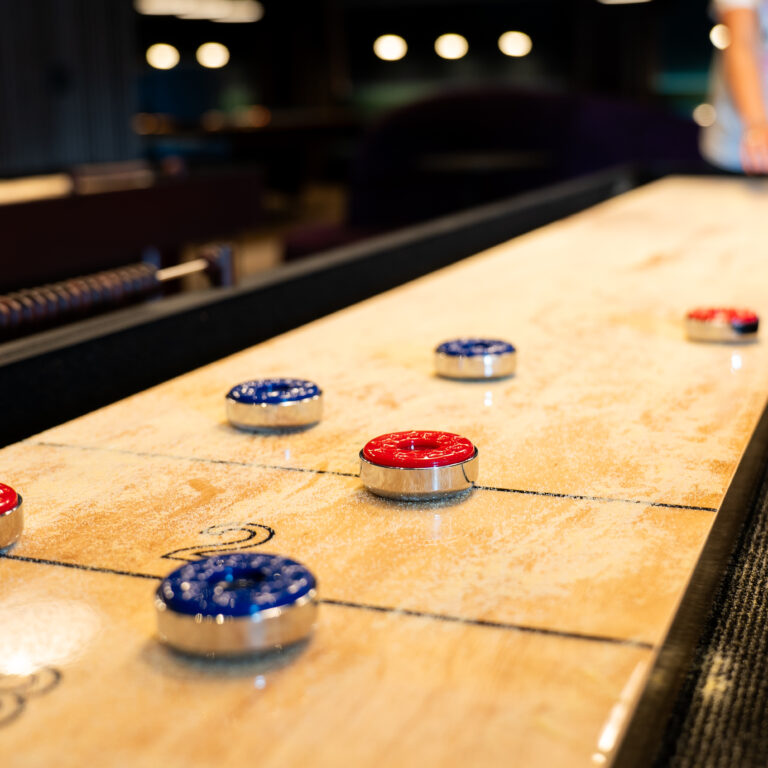 HimmerLand-Restaurant-og-fest-Larsens-Sportsbar-&-Bistro